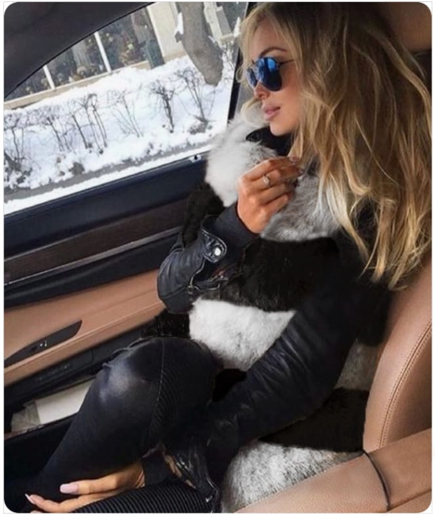 Najmodniejsza Ekskluzywna Kamizelka Damska Futrzana Bezrękawnik Must Have Hit Sezonu #49033 Promocja w Sklepie FASHIONAVENUE.PL