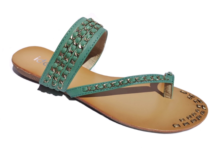 Modne Sandały Klapki Japonki Ozdobione Łańcuszkiem #9820 na Lato w sklepie FASHIONAVENUE.PL Promocja Wyprzedaż