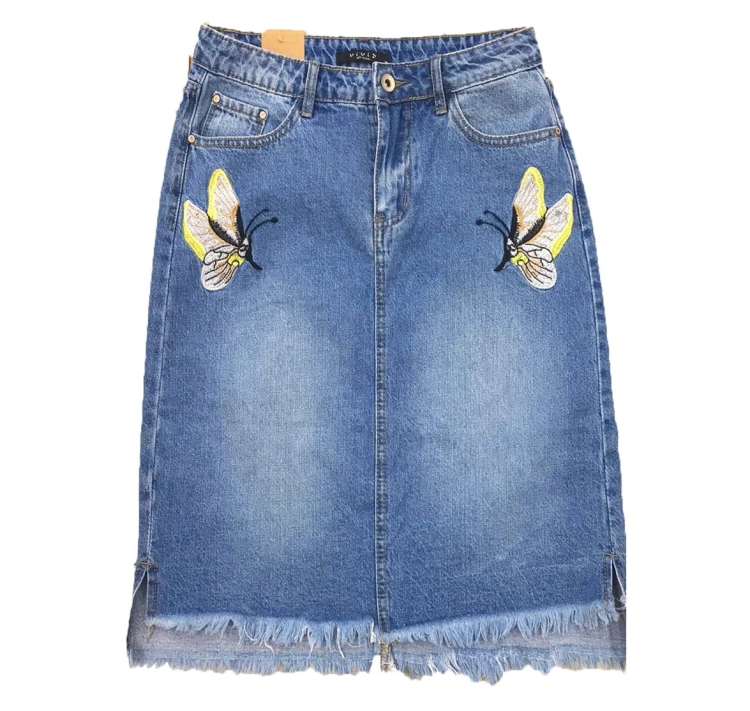 Modna Spódnica Jeans Denim z Motylkami  Rozcięciem Kieszeniami Wyjasniana Wiosna Lato Jesień model #E1158 Promocja w Sklepie FASHIONAVENUE.PL