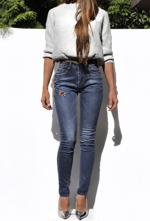 Modne Spodnie Damskie Jeans Denim Dopasowane z Haftem Wiosna Lato Jesień model #RE026 FASHIONAVENUE.PL Promocja