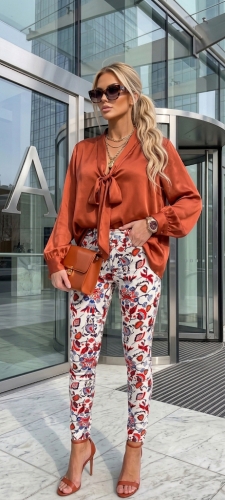 Dopasowane Spodnie Białe we Wzory Etniczne i Roślinne Boho Style #S2356 FASHIONAVENUE.PL