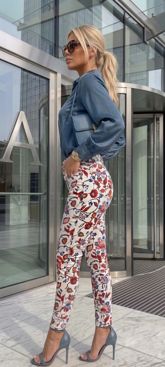 Dopasowane Spodnie Białe we Wzory Etniczne i Roślinne Boho Style #S2356 FASHIONAVENUE.PL