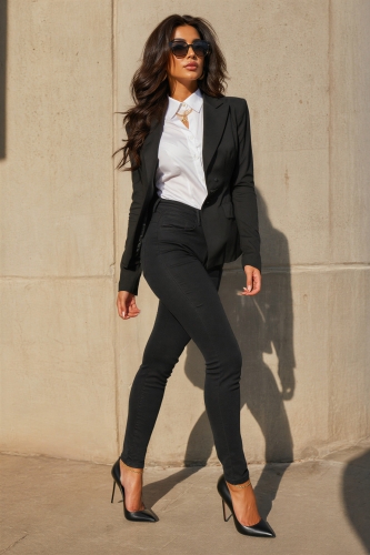 Czarne Jeansy Damskie Push-Up Modelujące Dopasowane Curvy Fit #8048 FASHIONAVENUE.PL