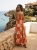 Kwiatowa Zwiewna Sukienka Bawełniana Maxi z Kopertowym Dekoltem w Różane Motywy Czerwona #6904 FASHIONAVENUE.PL