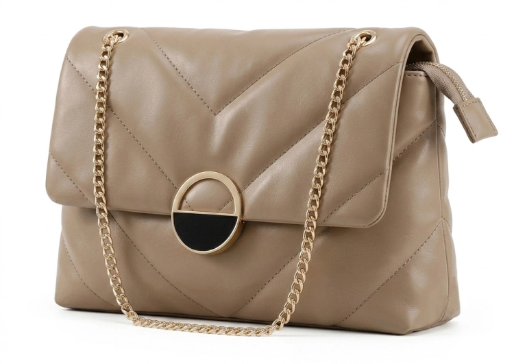 Elegancka Torebka Wizytowa Pikowana z Ozdobnym Zapięciem Beż #3203 FASHIONAVENUE.PL