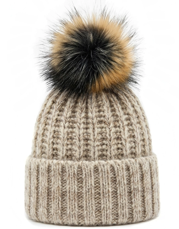 Czapka Zimowa w Warkocze z Puszystym Pomponem Melanż Beżowo-Brązowy #H6979 FASHIONAVENUE.PL