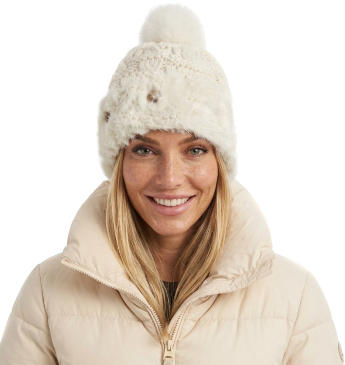 Ciepła Czapka Zimowa z Angorą Futerkiem i Pomponem Biała #CM-98 FASHIONAVENUE.PL