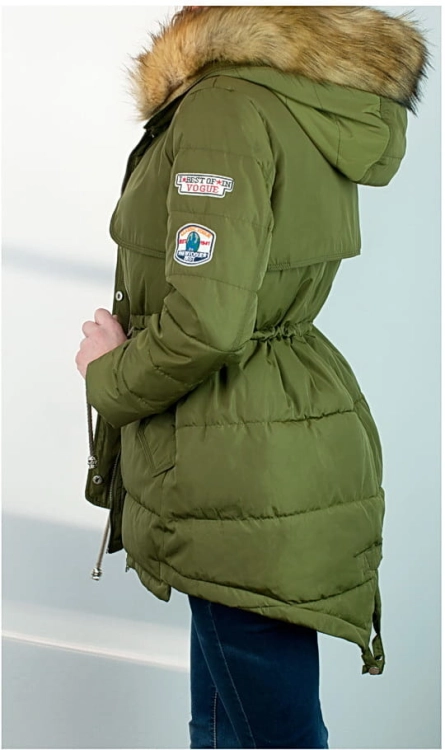 Modna Kurtka Damska z Kapturem Ocieplana Parka Asymetryczna  Naszywki Jenot Militarna Najmodniejsza Hit Najmowszy Model na Wiosnę Jesień Zimę 2018 model #112 Promocja w sklepie FASHIONAVNUE.PL